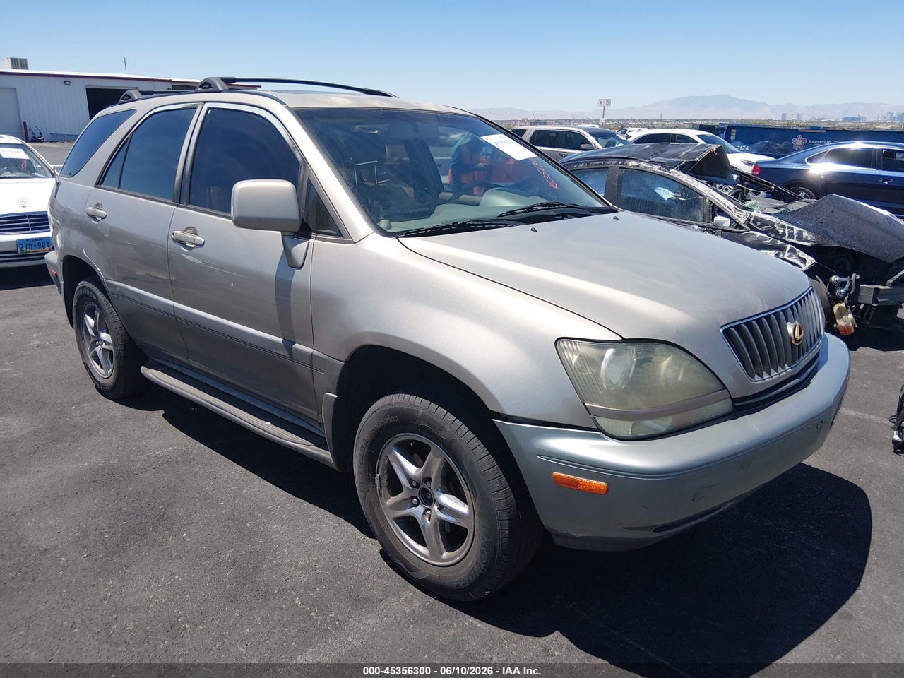 JT6GF10U5Y0****** · 2000 LEXUS RX 300
