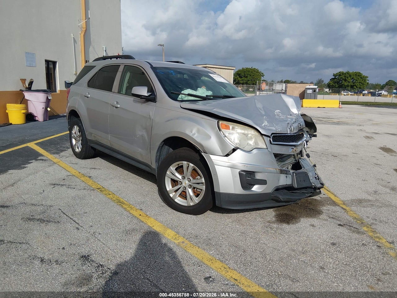 1GNFLFEK7FZ****** · 2015 CHEVROLET EQUINOX 1LT