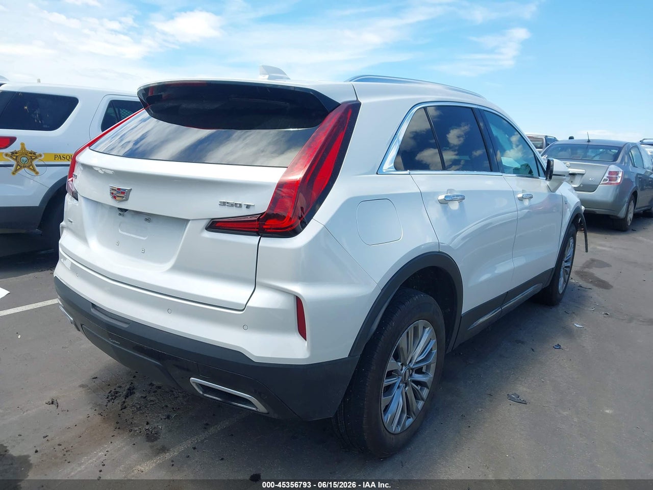 2024 CADILLAC XT4 PREMIUM LUXURY · 4/11