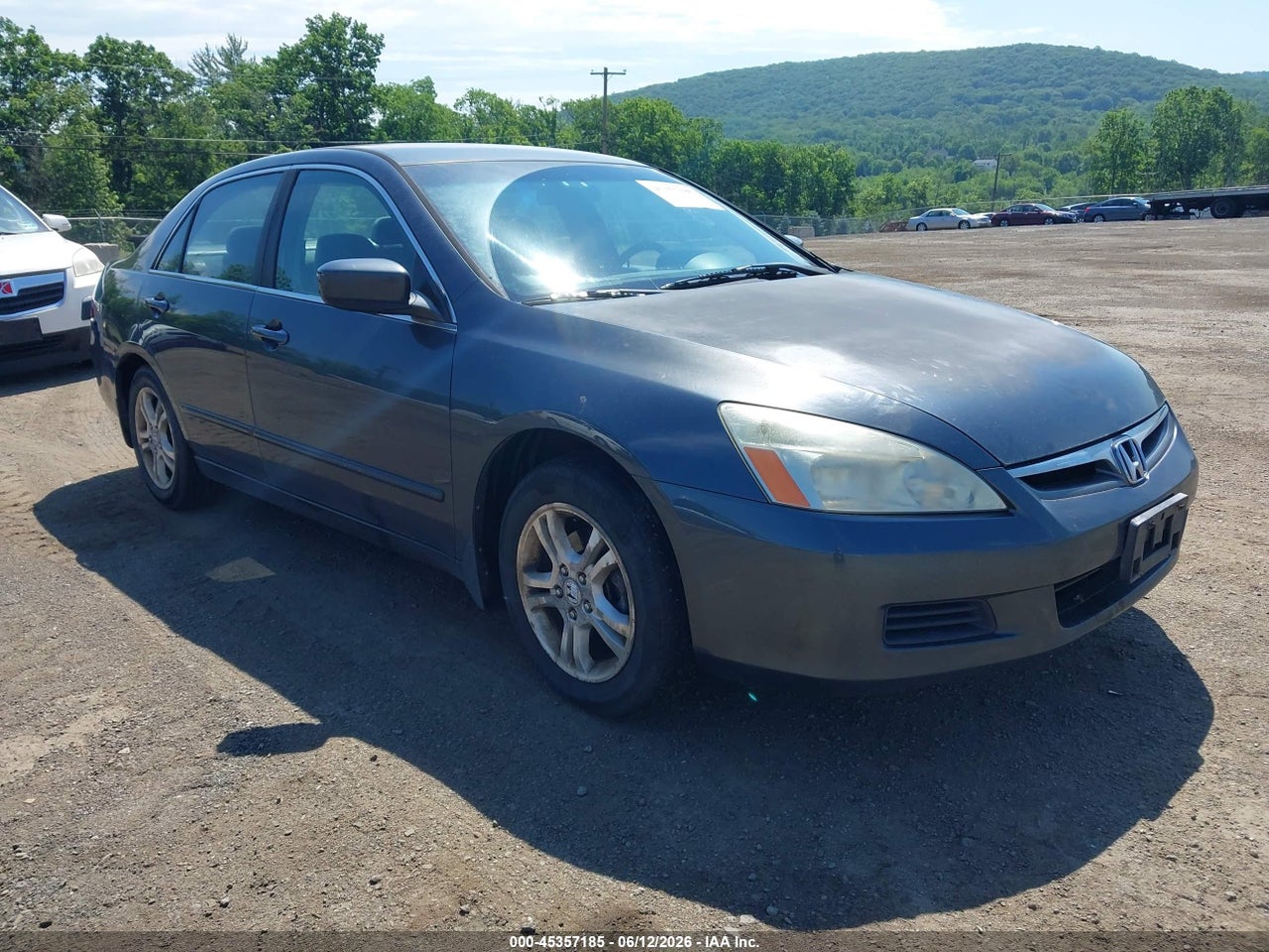1HGCM56396A****** · 2006 HONDA ACCORD 2.4 SE