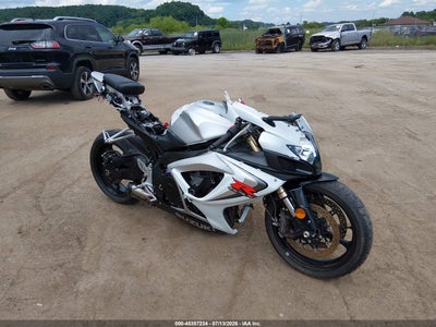 JS1GN7DAX62****** · 2006 SUZUKI GSX-R600 K6