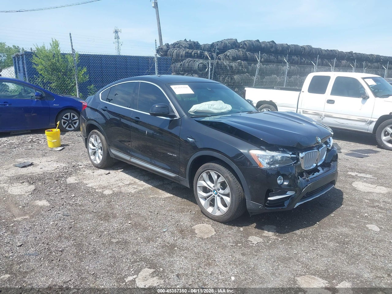5UXXW3C53J0****** · 2018 BMW X4 XDRIVE28I