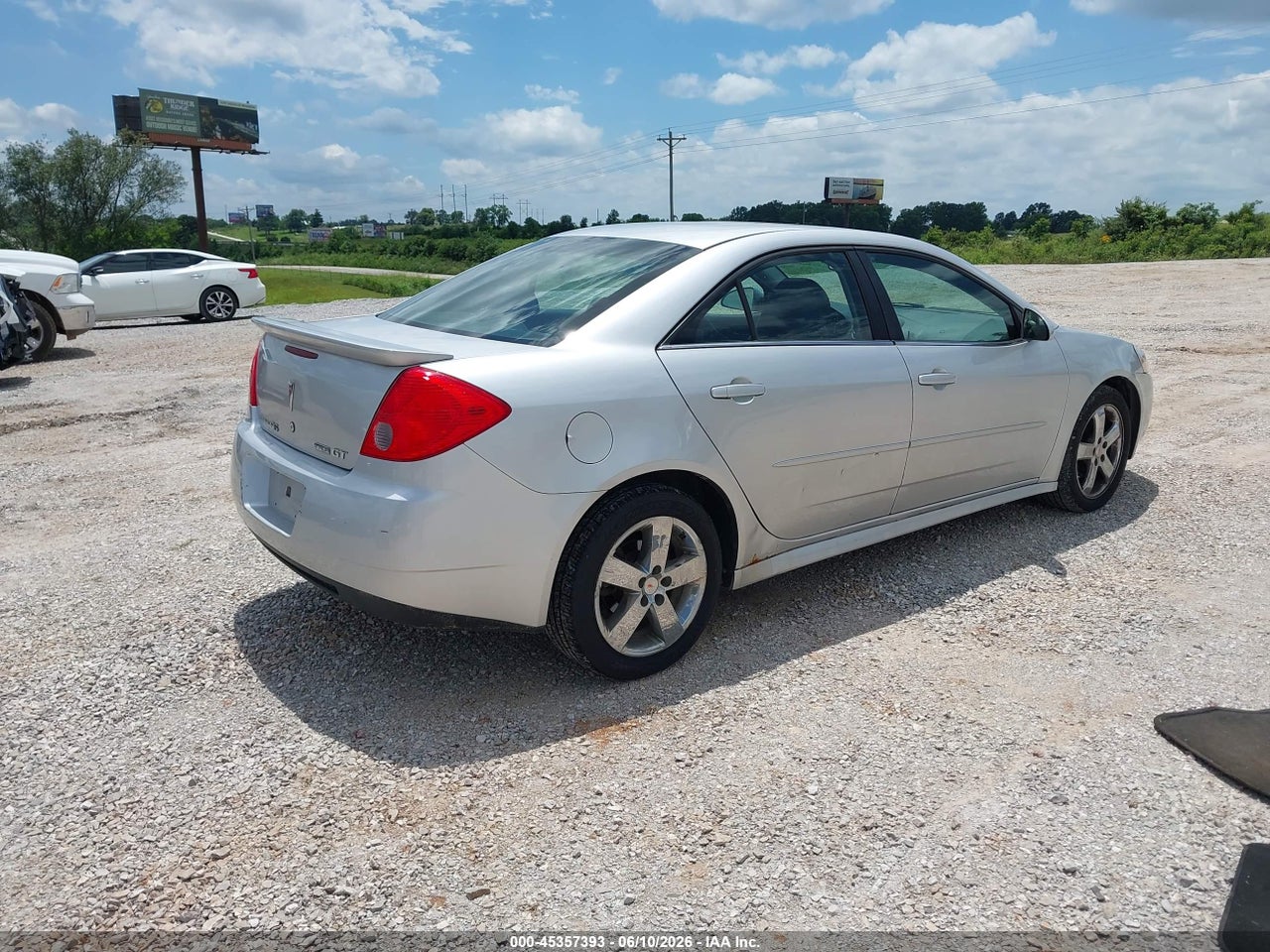 2010 PONTIAC G6   · 4/11