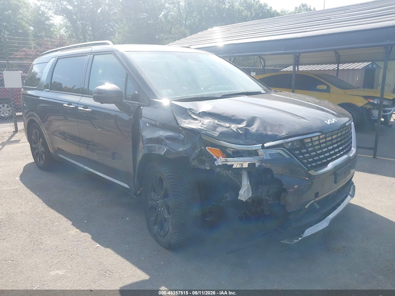 KNDNE5H30R6****** · 2024 KIA CARNIVAL MPV SX PRESTIGE