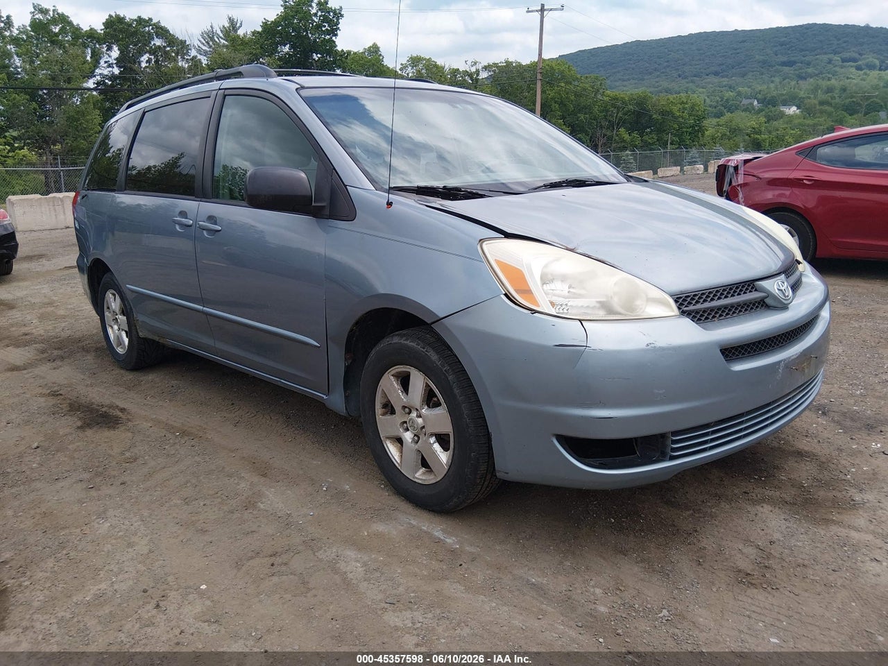 5TDZA23C34S****** · 2004 TOYOTA SIENNA LE