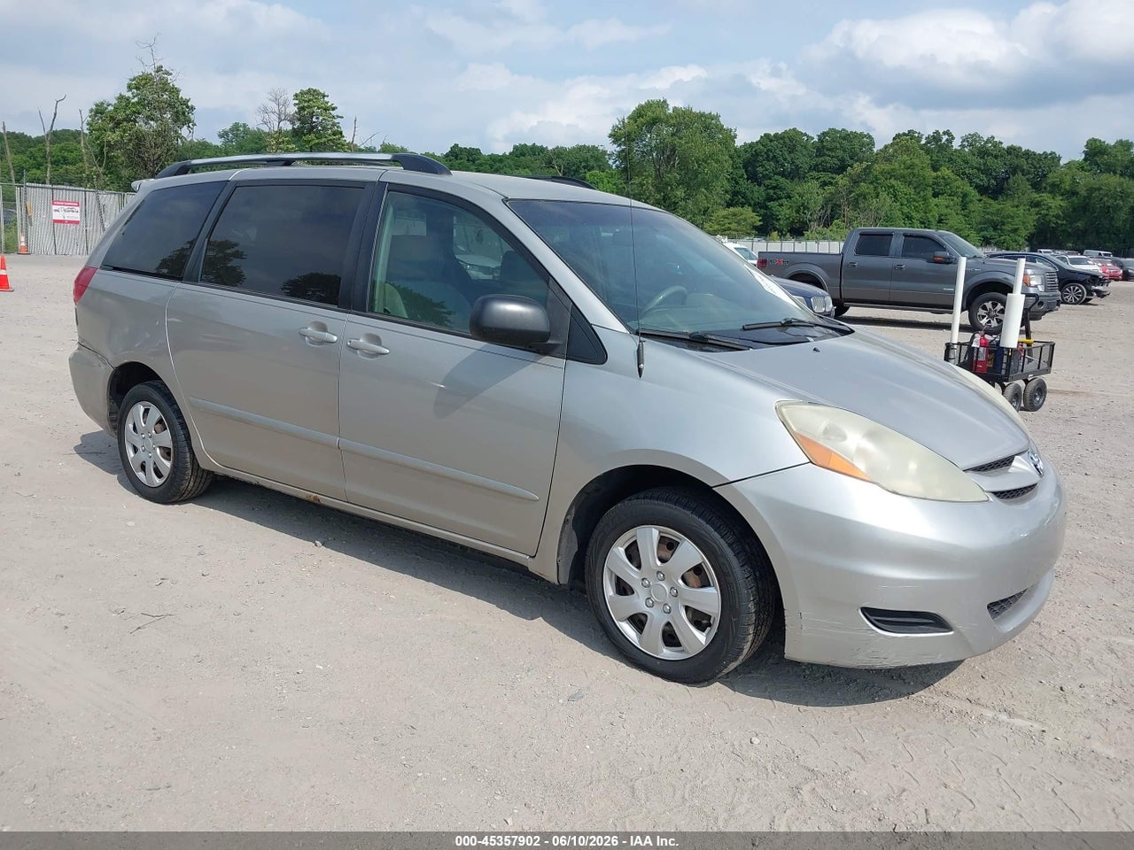 5TDZA23C46S****** · 2006 TOYOTA SIENNA LE