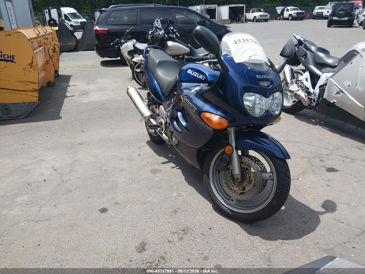 JS1GR7GAXX2****** · 1999 SUZUKI GSX750 F