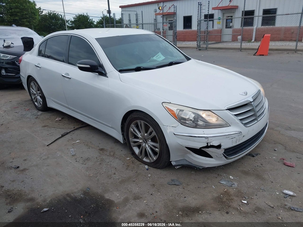 KMHGC4DD7EU****** · 2014 HYUNDAI GENESIS 3.8