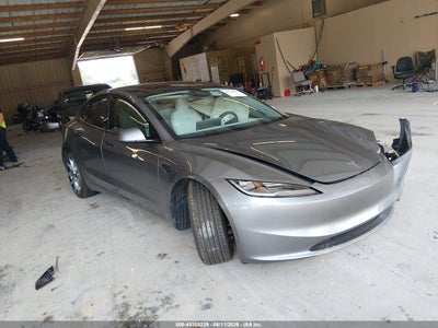 5YJ3E1EA3SF****** · 2025 TESLA MODEL 3 LONG RANGE REAR-WHEEL DRIVE/STANDARD REAR-WHEEL DRIVE