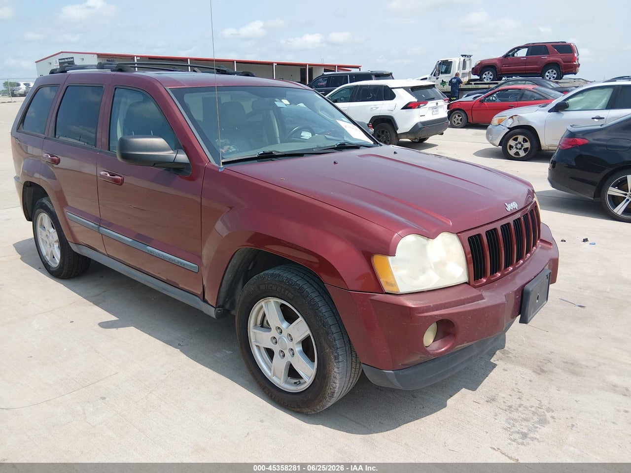 1J8HS48PX7C****** · 2007 JEEP GRAND CHEROKEE LAREDO