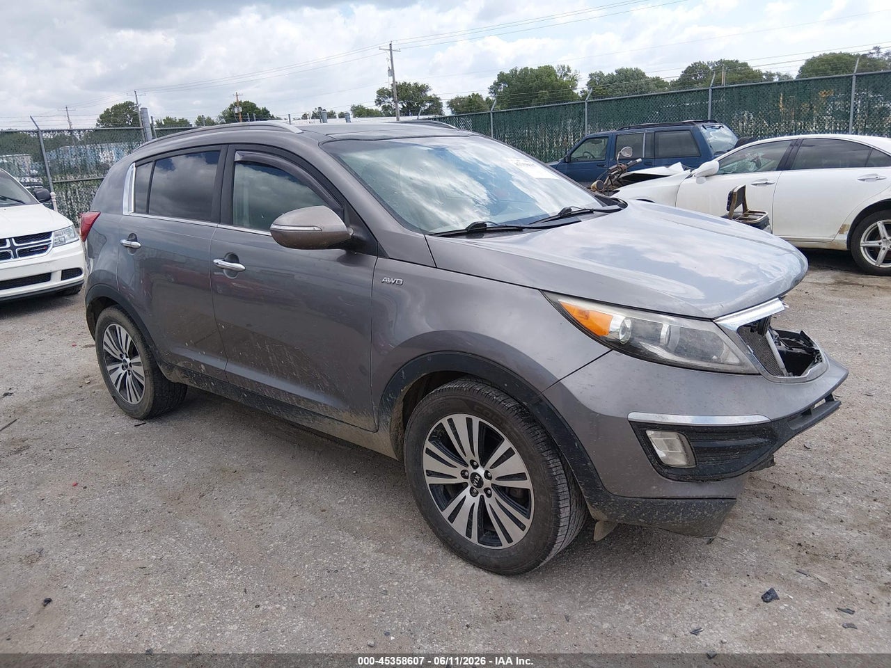 KNDPCCACXG7****** · 2016 KIA SPORTAGE EX