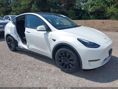7SAYGDED7PF****** · 2023 TESLA MODEL Y RWD