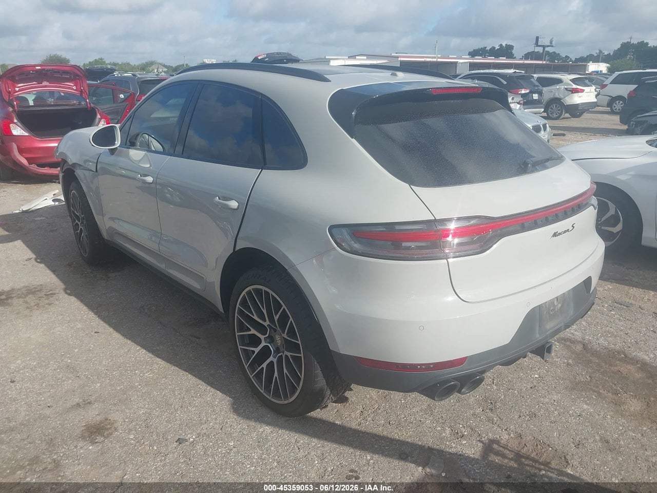 2021 PORSCHE MACAN S · 3/11