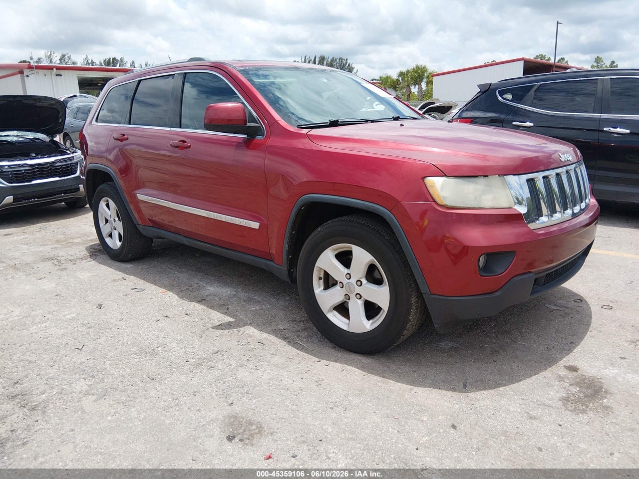 1C4RJEAG1DC****** · 2013 JEEP GRAND CHEROKEE LAREDO