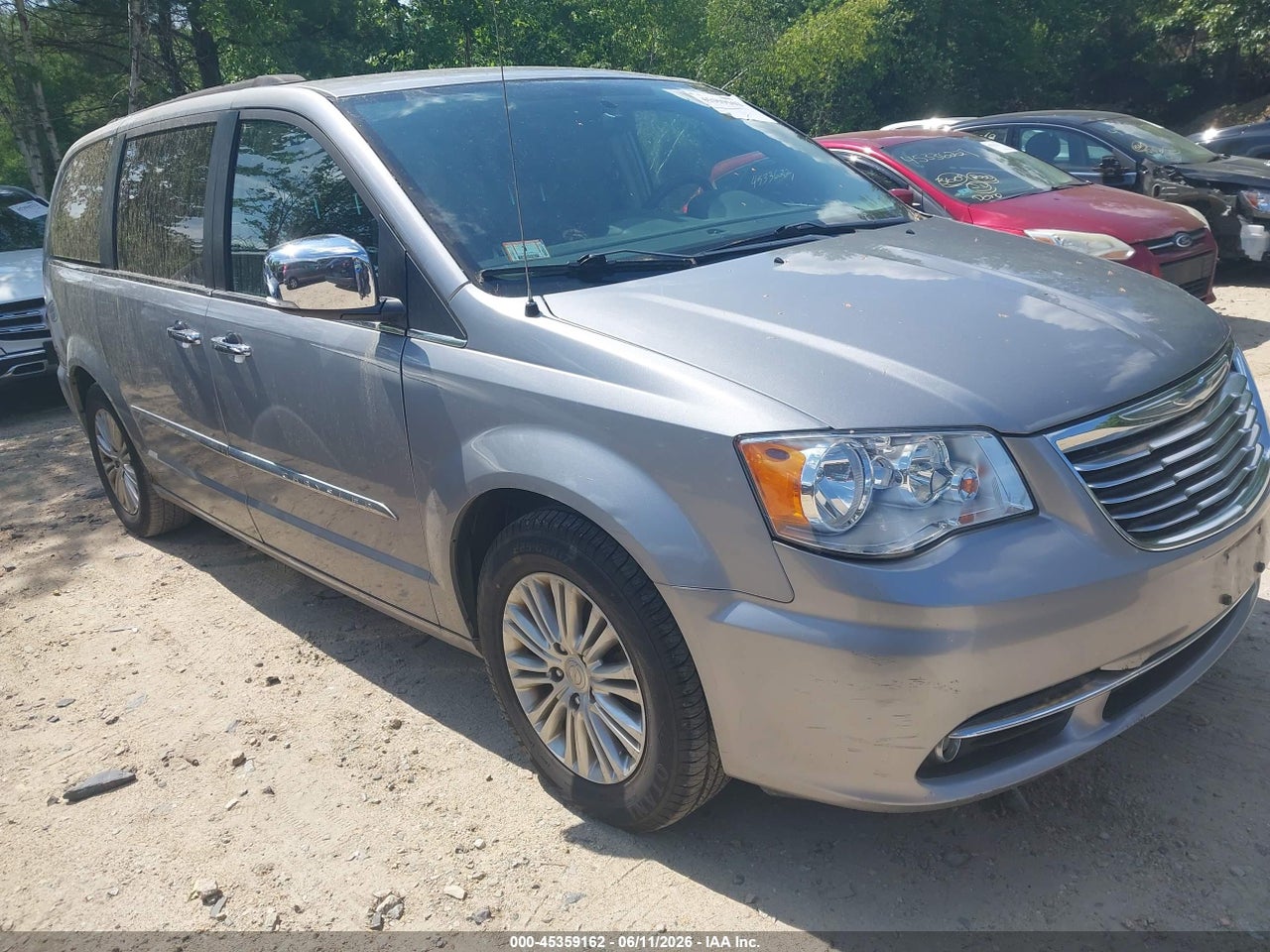 2C4RC1CG7FR****** · 2015 CHRYSLER TOWN &amp; COUNTRY TOURING-L