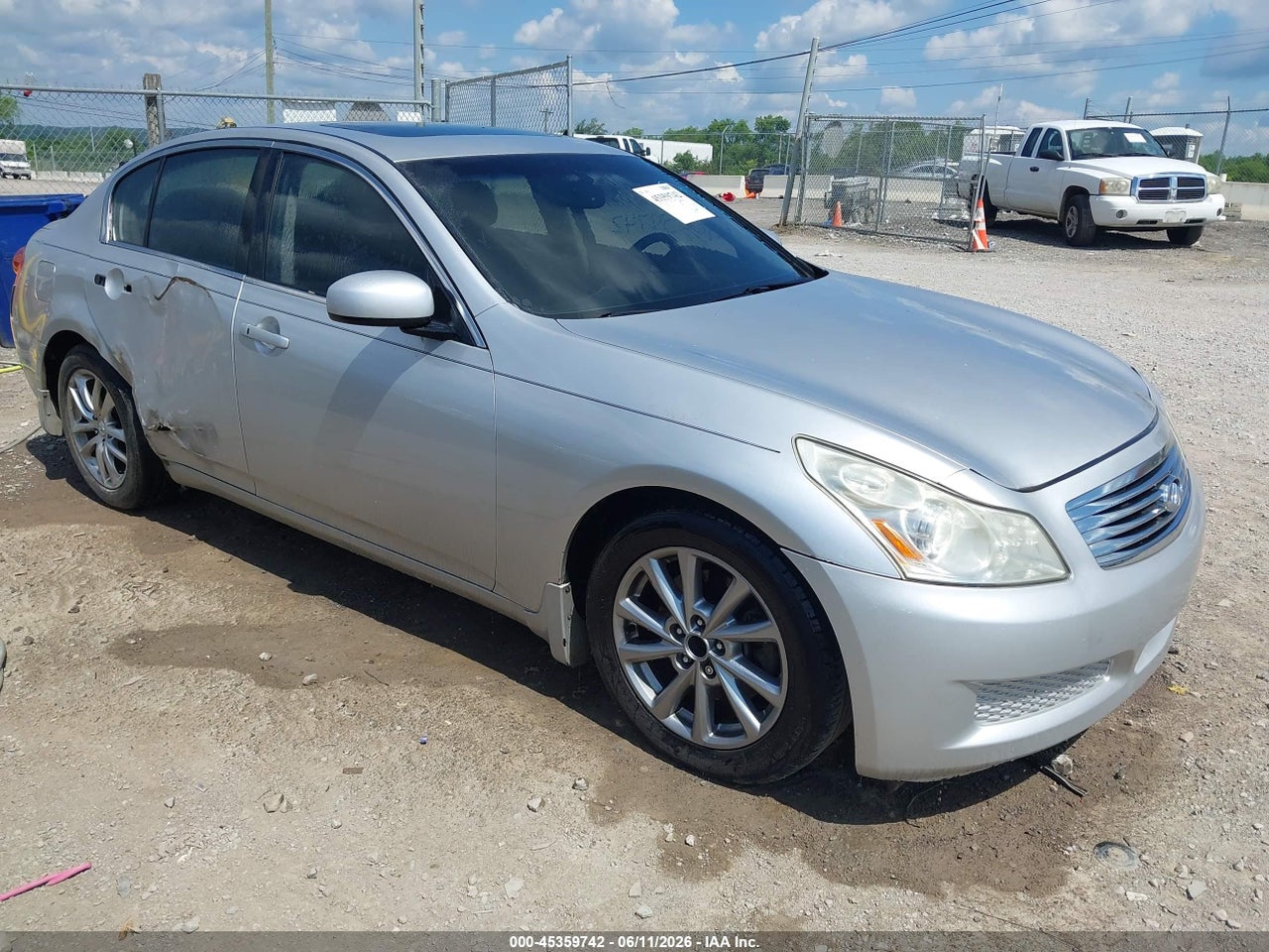 JNKBV61E88M****** · 2008 INFINITI G35 JOURNEY