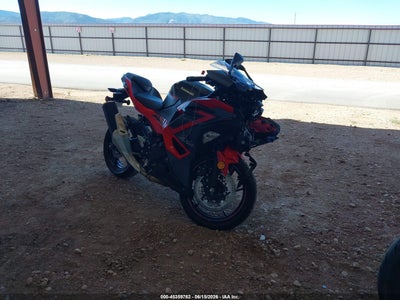 ML5EXGG16SD****** · 2025 KAWASAKI EX500