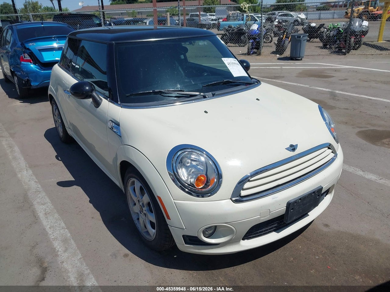 WMWMF33599T****** · 2009 MINI COOPER