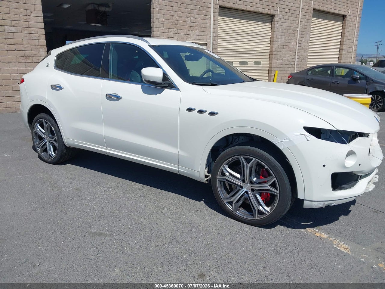ZN661YUAXKX****** · 2019 MASERATI LEVANTE S