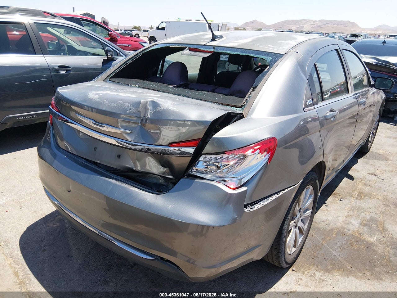2013 CHRYSLER 200 TOURING · 6/11