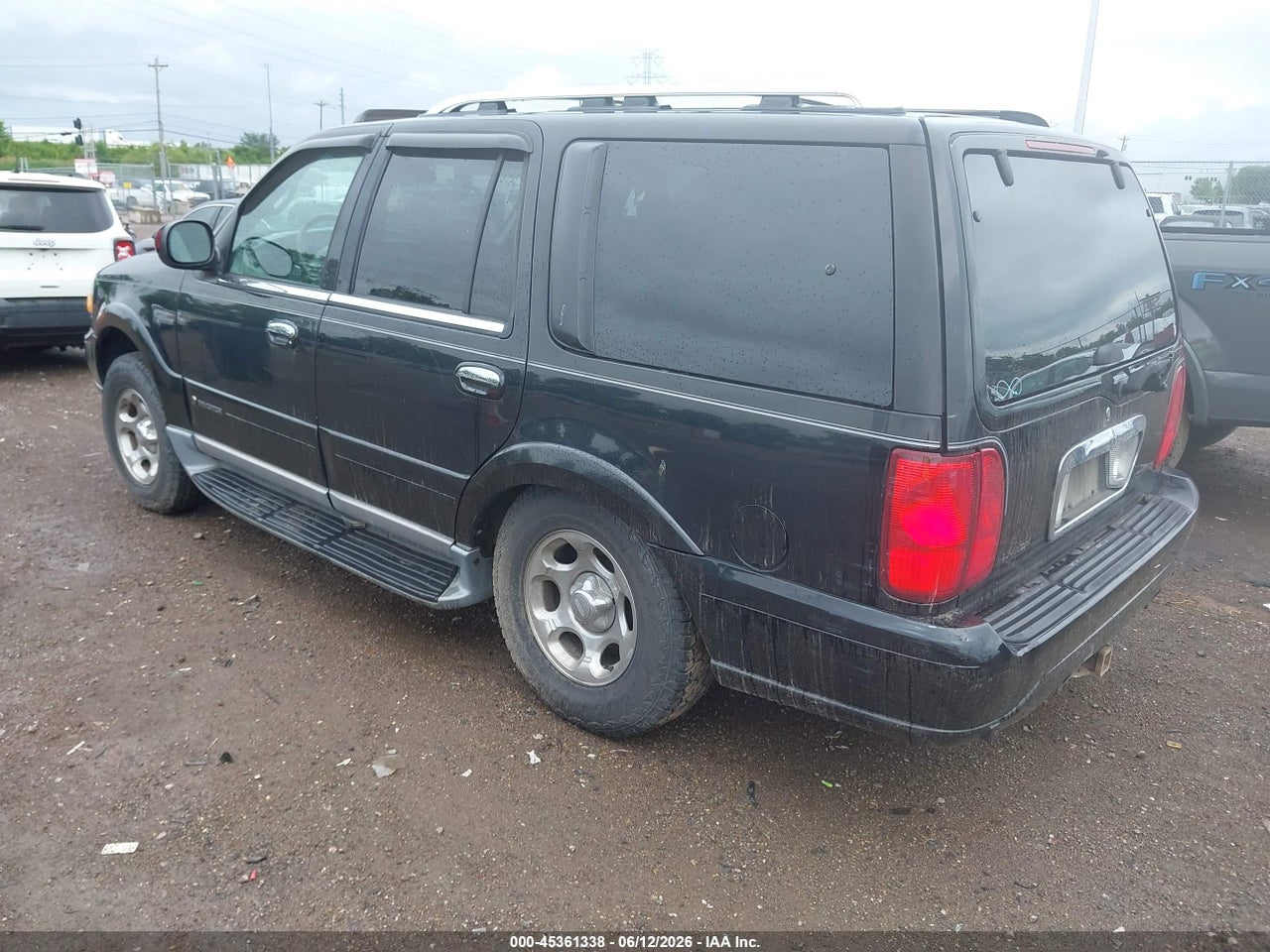 2001 LINCOLN NAVIGATOR   · 3/11