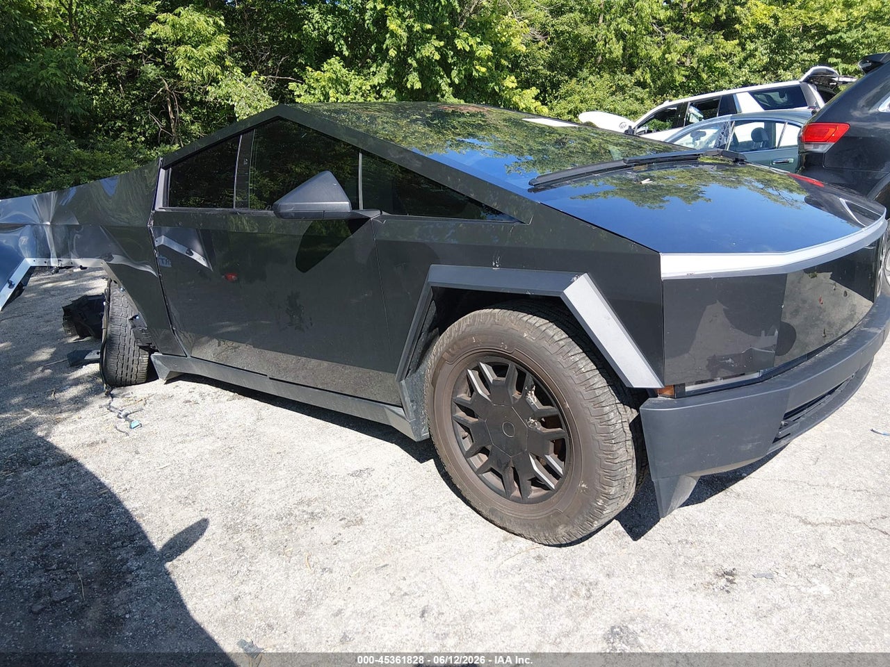 7G2CEHEE5RA****** · 2024 TESLA CYBERTRUCK CYBERBEAST