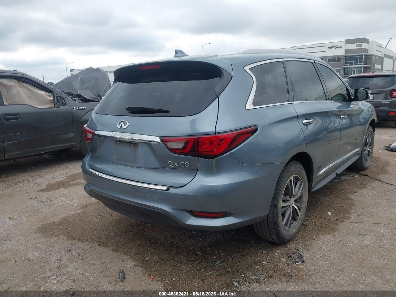 2019 INFINITI QX60 LUXE · 4/11