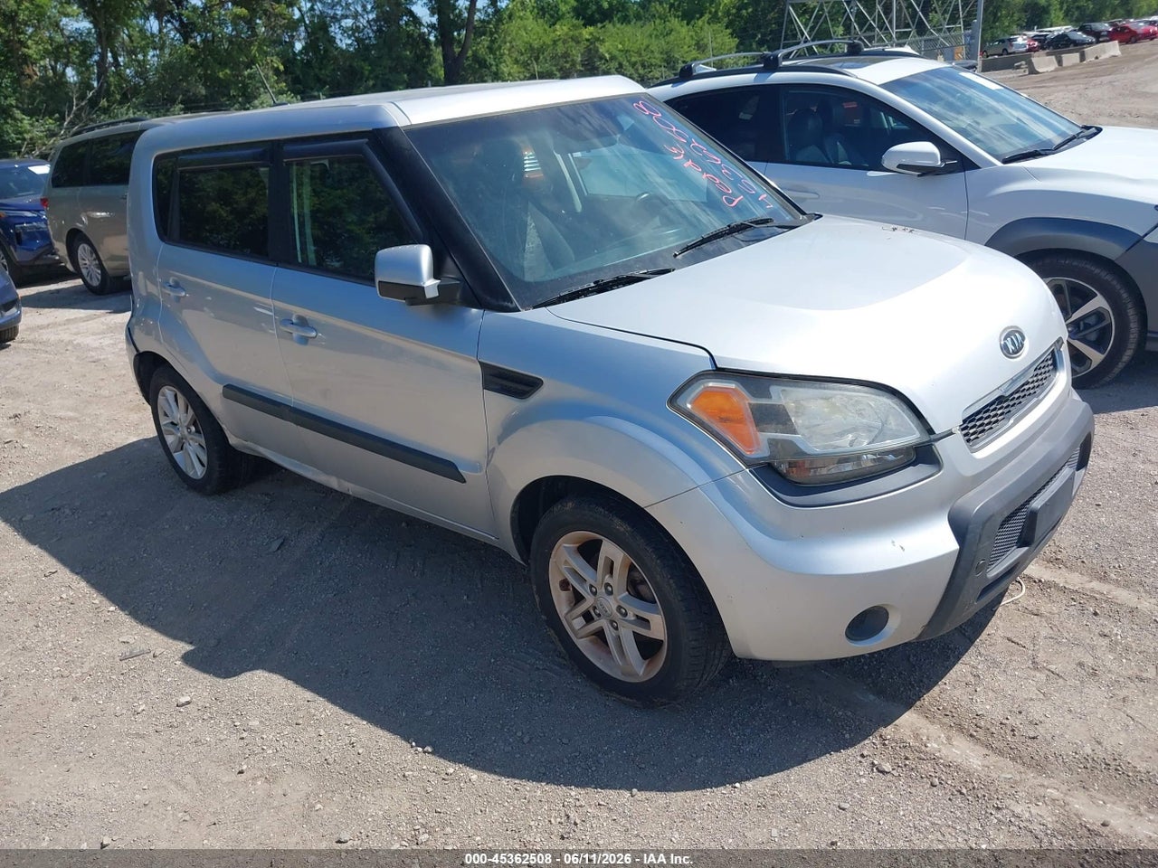 KNDJT2A27B7****** · 2011 KIA SOUL +