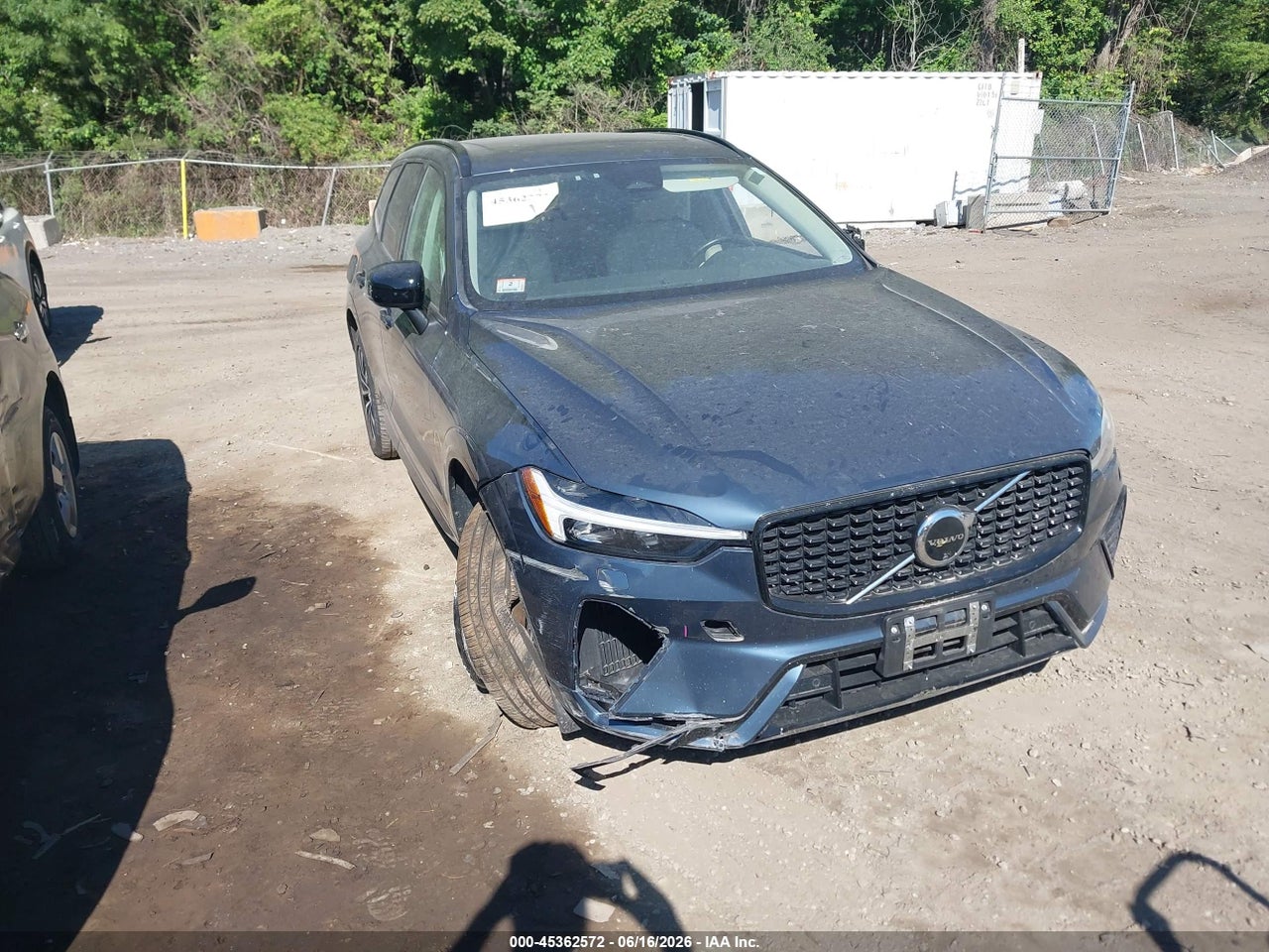 YV4L12RL3R1****** · 2024 VOLVO XC60 B5 PLUS DARK THEME