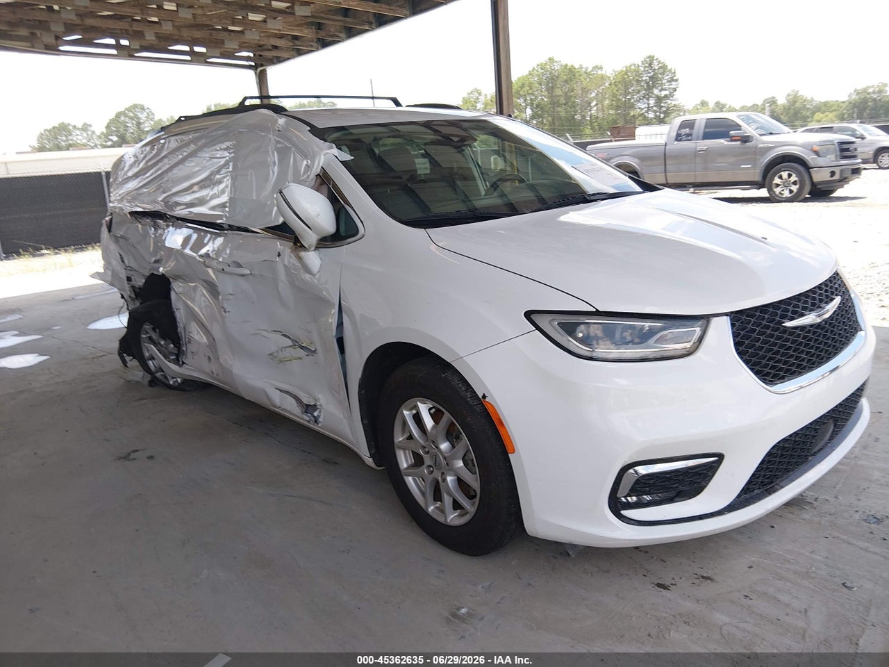 2C4RC1BG6NR****** · 2022 CHRYSLER PACIFICA TOURING L