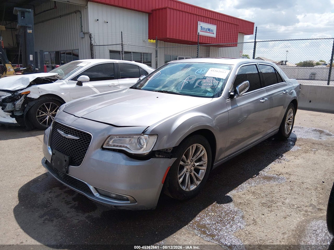2C3CCAEG2FH****** · 2015 CHRYSLER 300C   · 2/11