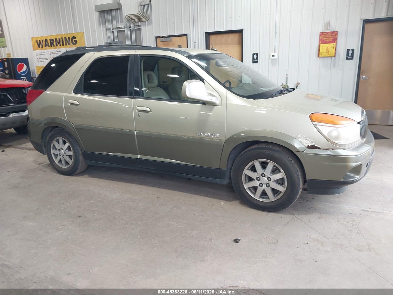 3G5DB03EX3S****** · 2003 BUICK RENDEZVOUS CXL