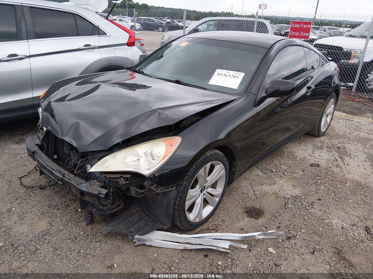 2010 HYUNDAI GENESIS 2.0T · 2/11
