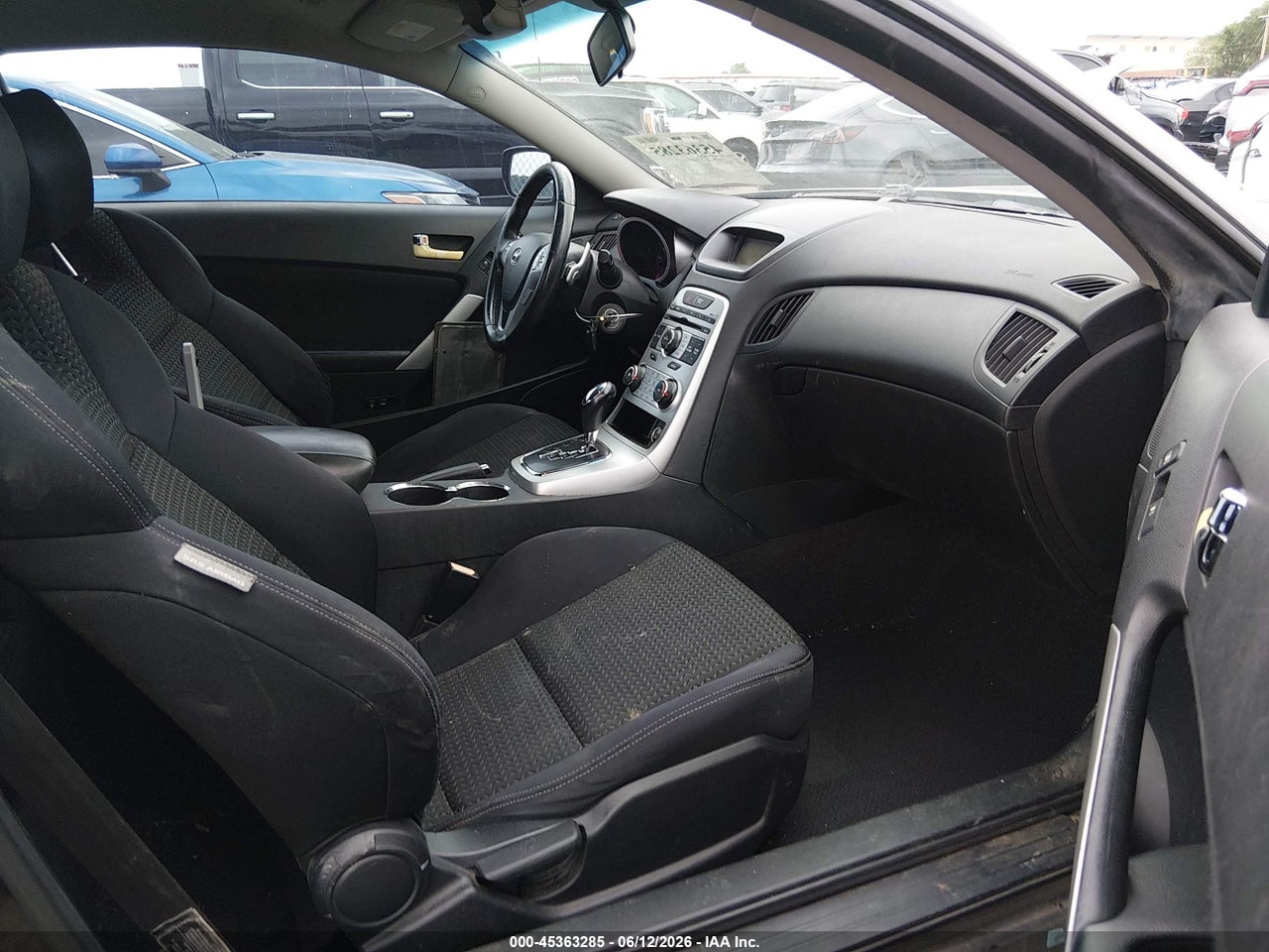 2010 HYUNDAI GENESIS 2.0T · 5/11