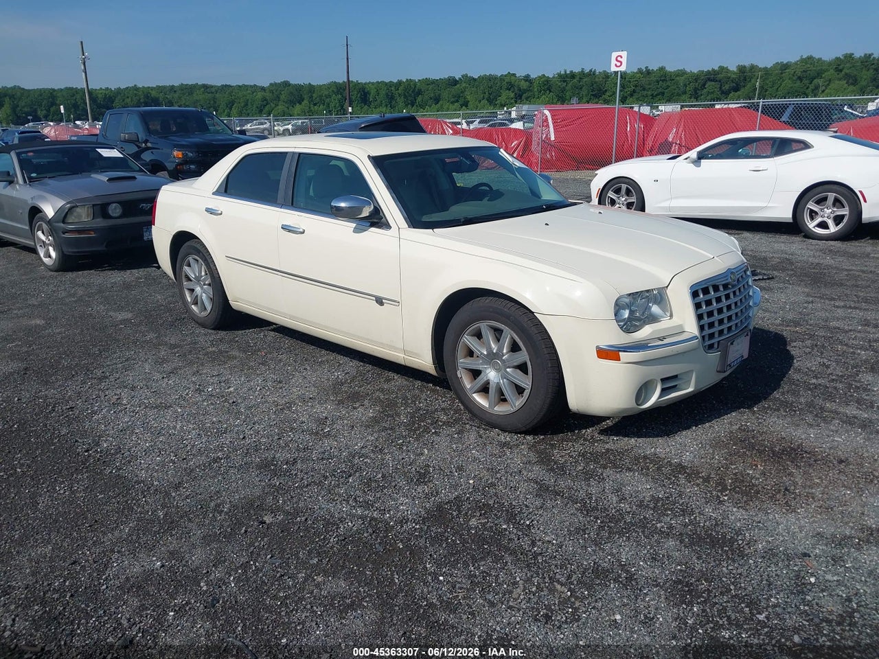 2C3KA63HX8H****** · 2008 CHRYSLER 300C HEMI