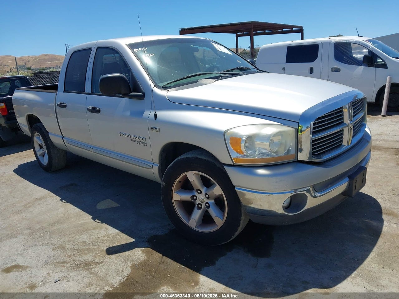 1D7HA18256S****** · 2006 DODGE RAM 1500 SLT