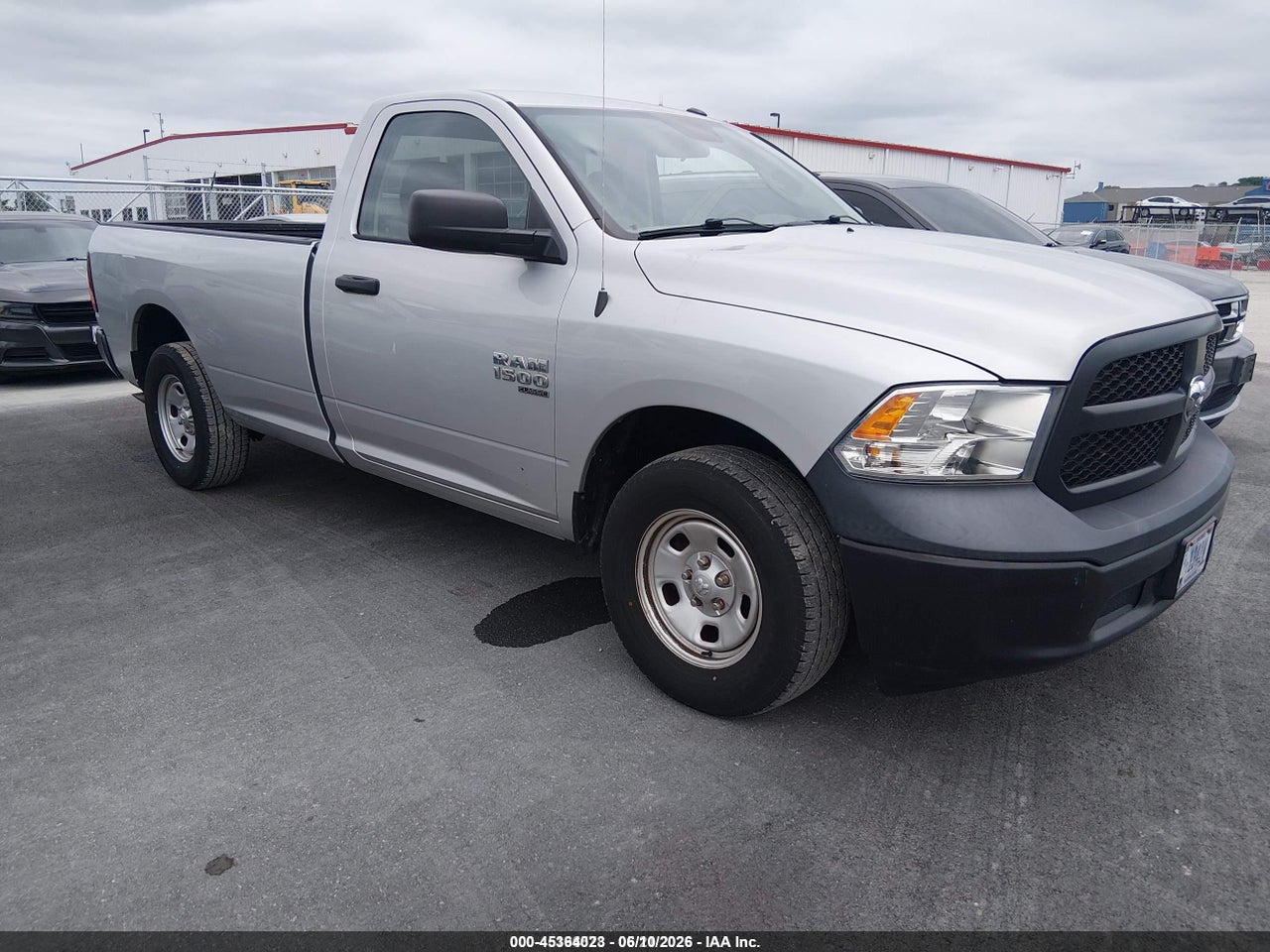 3C6JR6DG1KG****** · 2019 RAM 1500 CLASSIC TRADESMAN  4X2 8' BOX