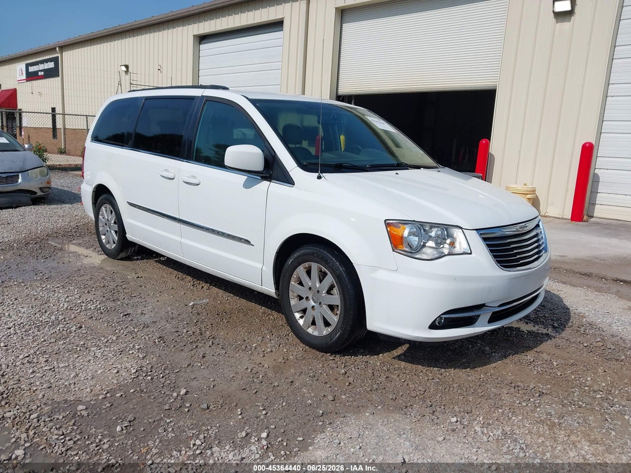 2C4RC1BG7GR****** · 2016 CHRYSLER TOWN &amp; COUNTRY TOURING