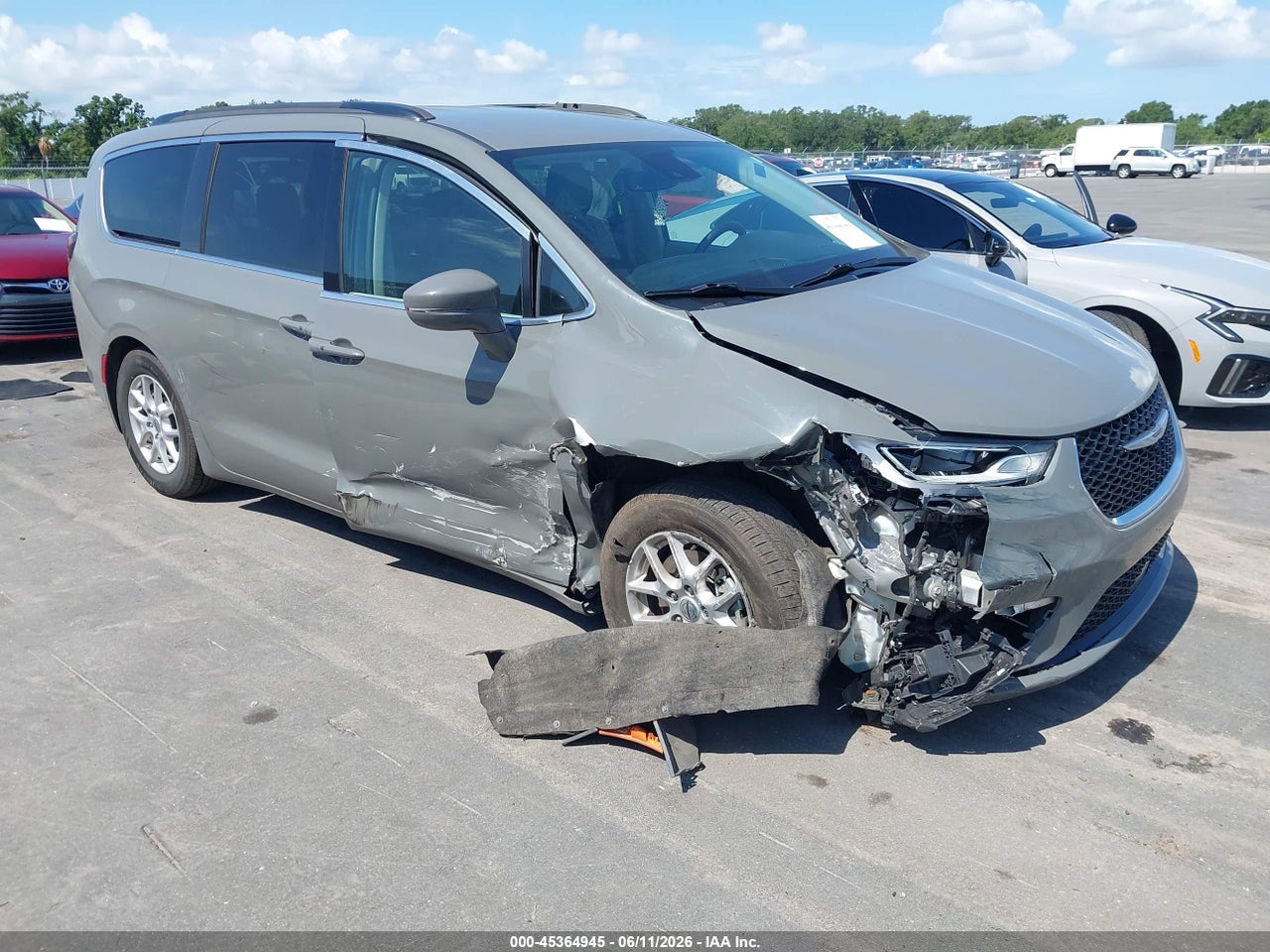 2C4RC1BG5NR****** · 2022 CHRYSLER PACIFICA TOURING L