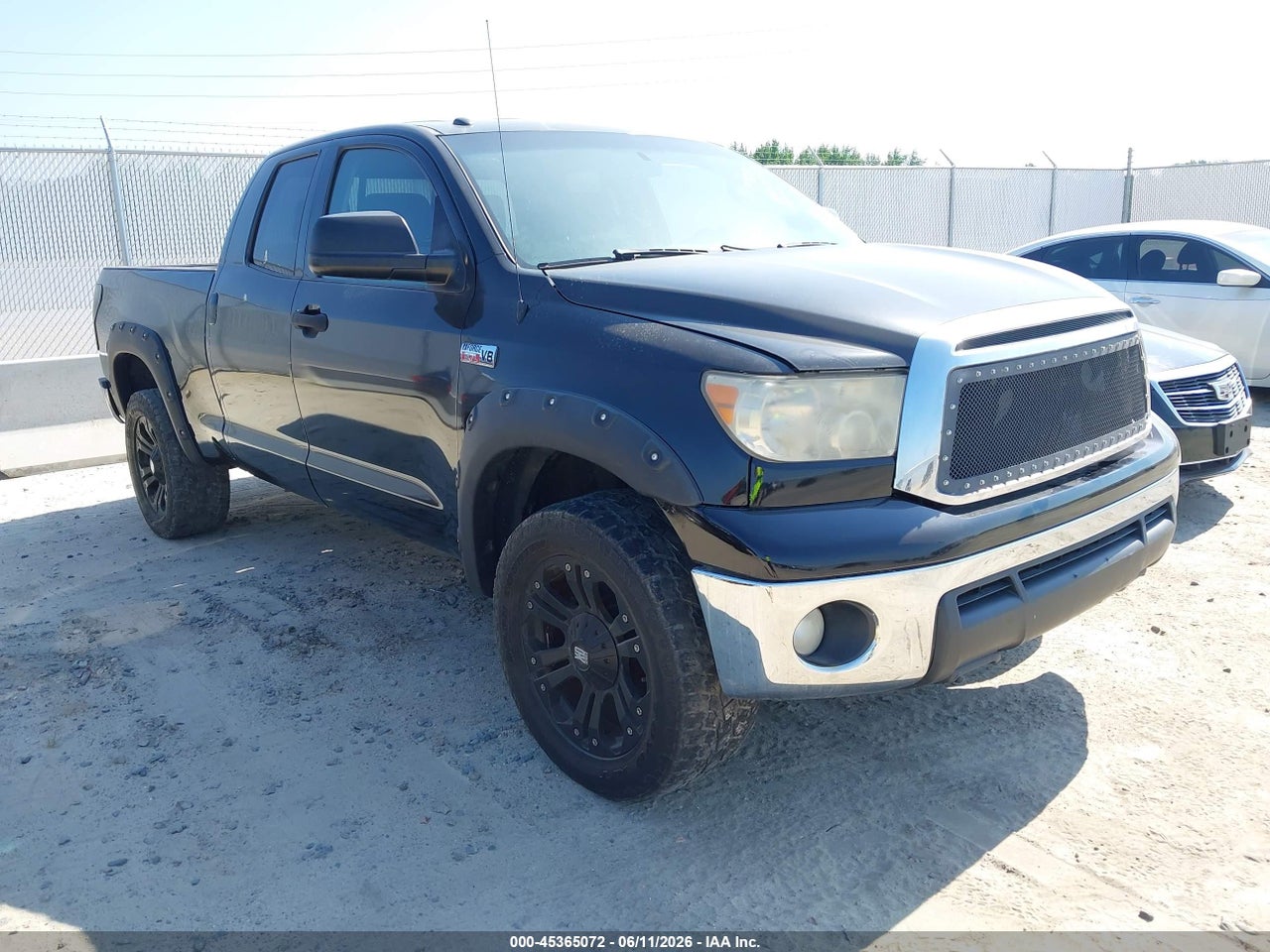 5TFRY5F13AX****** · 2010 TOYOTA TUNDRA GRADE 5.7L V8