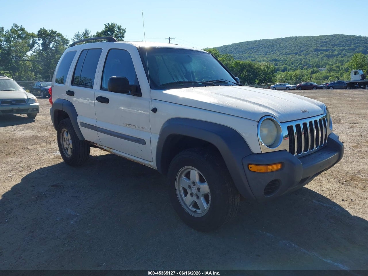 1J4GL48KX2W****** · 2002 JEEP LIBERTY SPORT