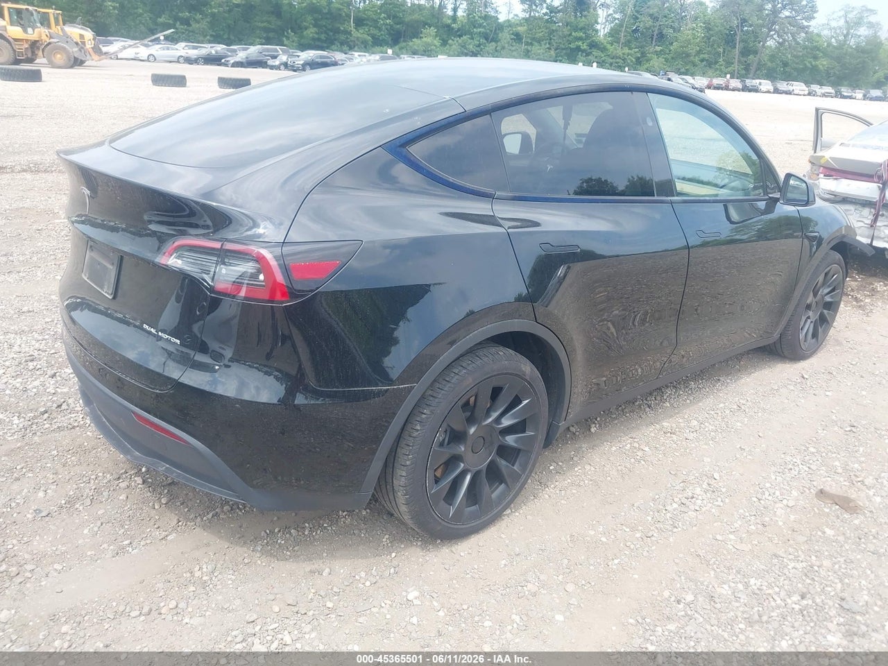 2024 TESLA MODEL Y LONG RANGE DUAL MOTOR ALL-WHEEL DRIVE · 4/11
