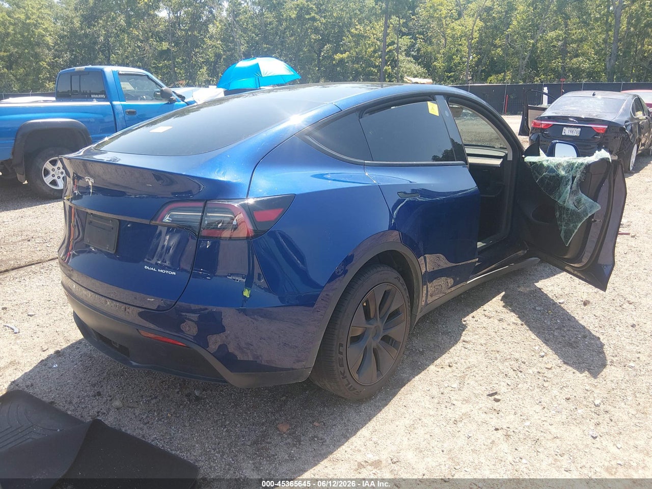2025 TESLA MODEL Y LONG RANGE DUAL MOTOR ALL-WHEEL DRIVE · 4/9