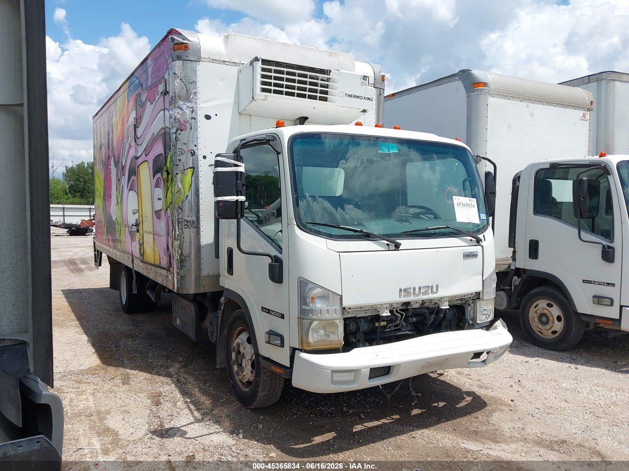 JALE5W167G7****** · 2016 ISUZU DSL REG AT