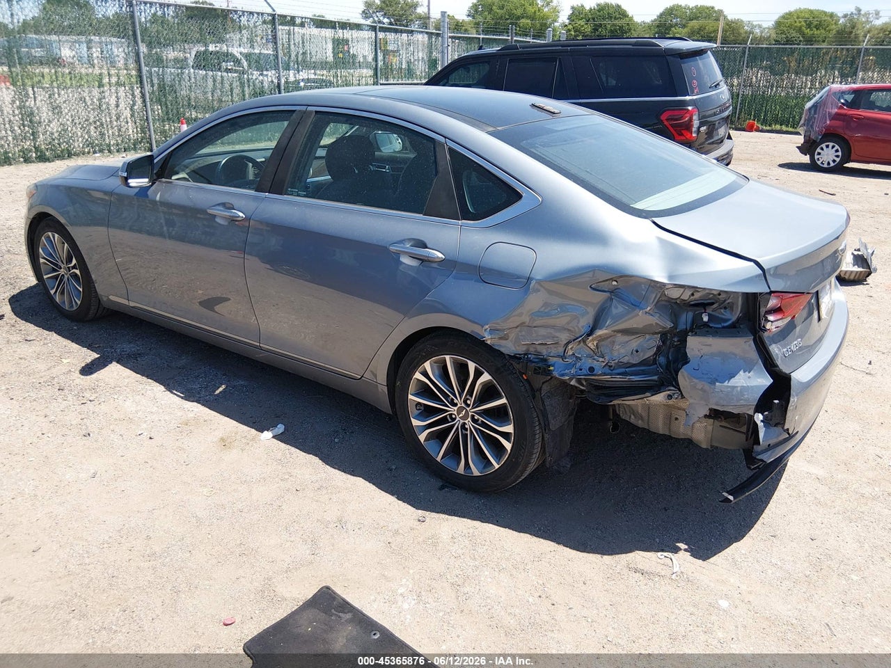 2015 HYUNDAI GENESIS 3.8 · 3/11