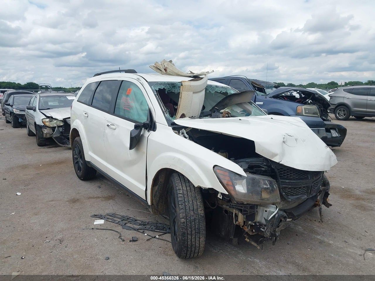 3C4PDCAB6JT****** · 2018 DODGE JOURNEY SE