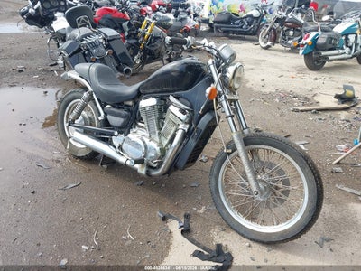 1986 SUZUKI VS700