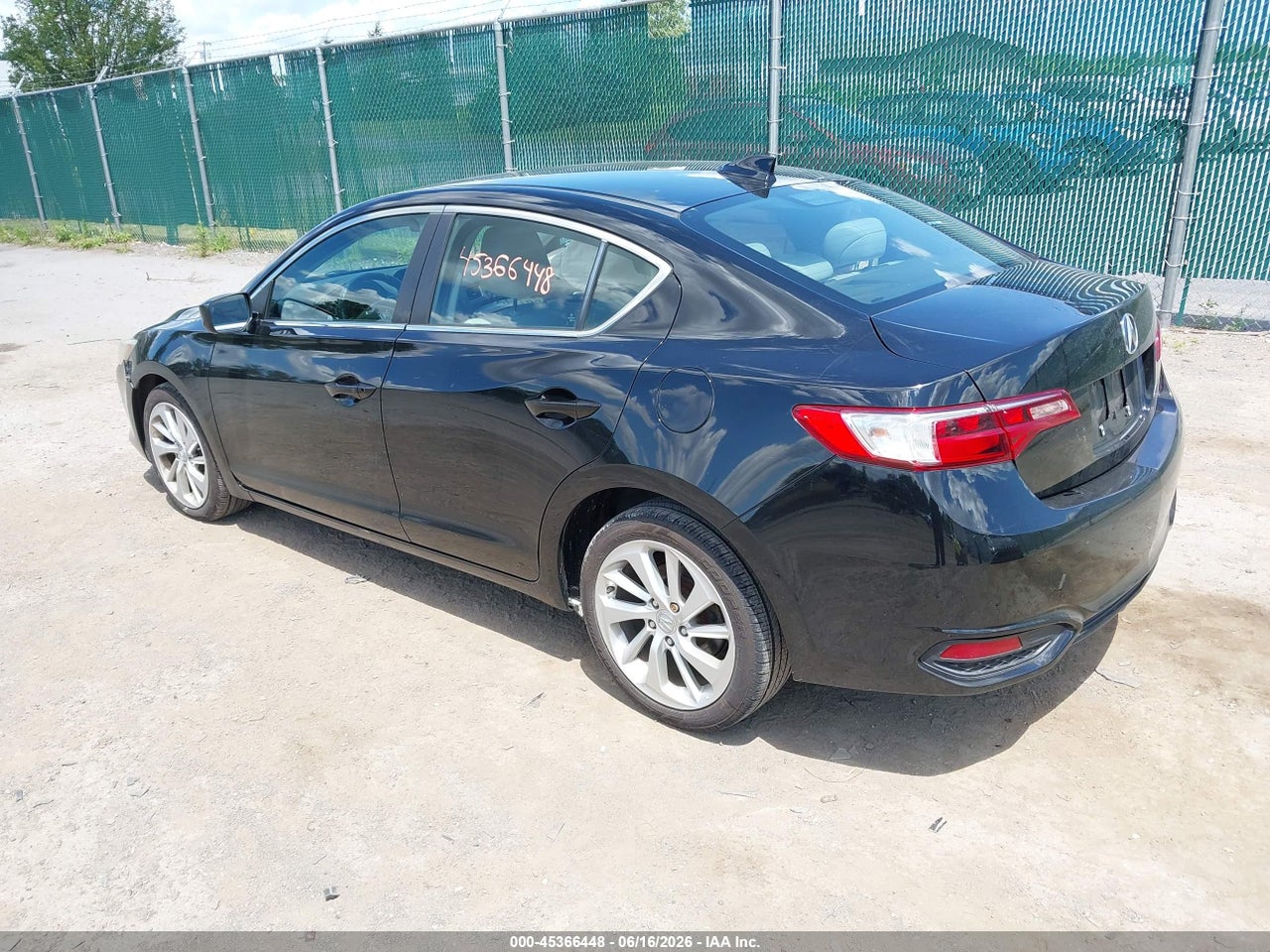 2016 ACURA ILX PREMIUM PACKAGE/TECHNOLOGY PLUS PACKAGE · 3/11