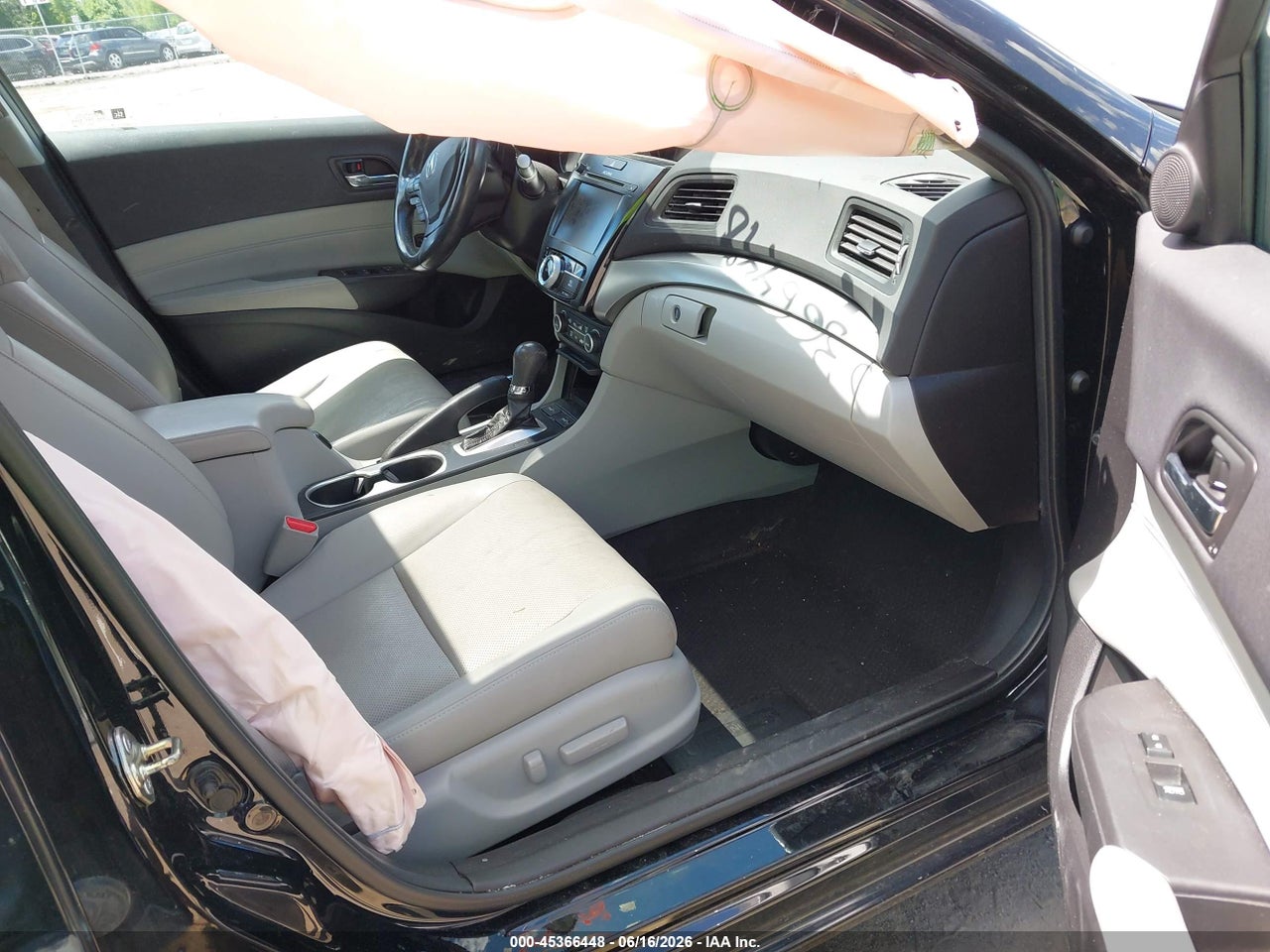 2016 ACURA ILX PREMIUM PACKAGE/TECHNOLOGY PLUS PACKAGE · 5/11