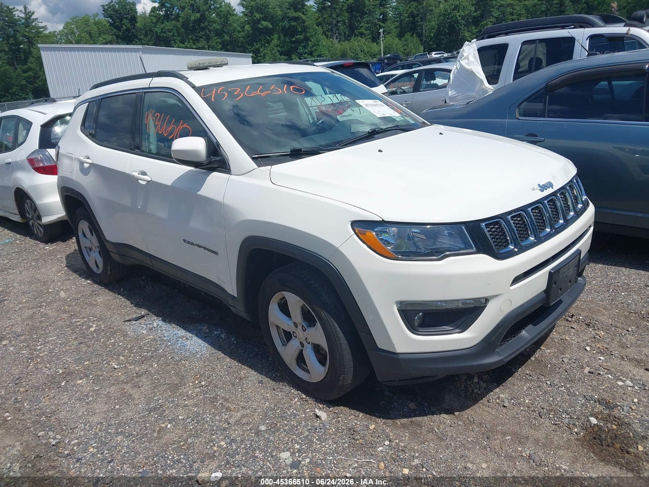 3C4NJDBB0KT****** · 2019 JEEP COMPASS LATITUDE 4X4